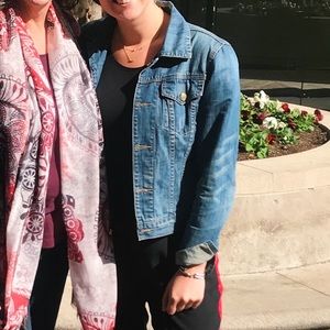 Medium wash jean jacket size L